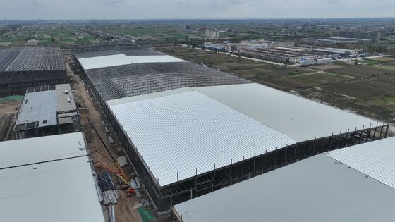 Construção de estrutura de aço com viga H, componentes destacáveis ​​de espaço livre personalizáveis ​​usados ​​para processamento de armazém de fábrica e oficina de produção